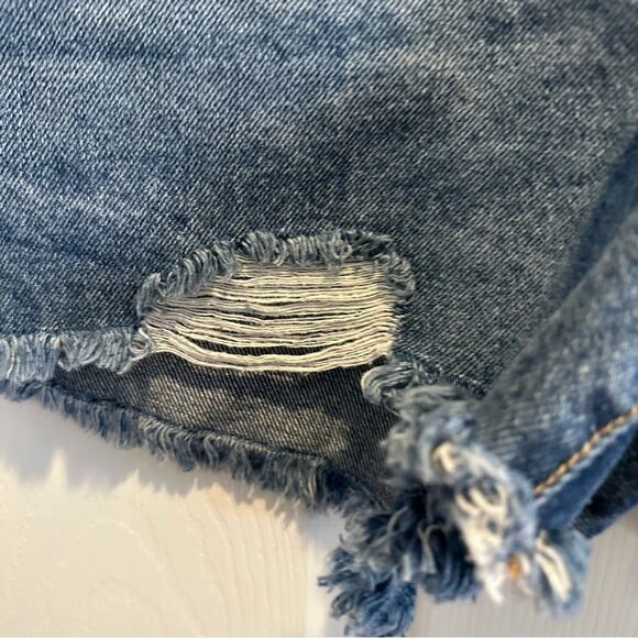 NWT JustUSA Denim Jean shorts Blue Distressed Summer MEDIUM 100% Cotton - Picture 12 of 15